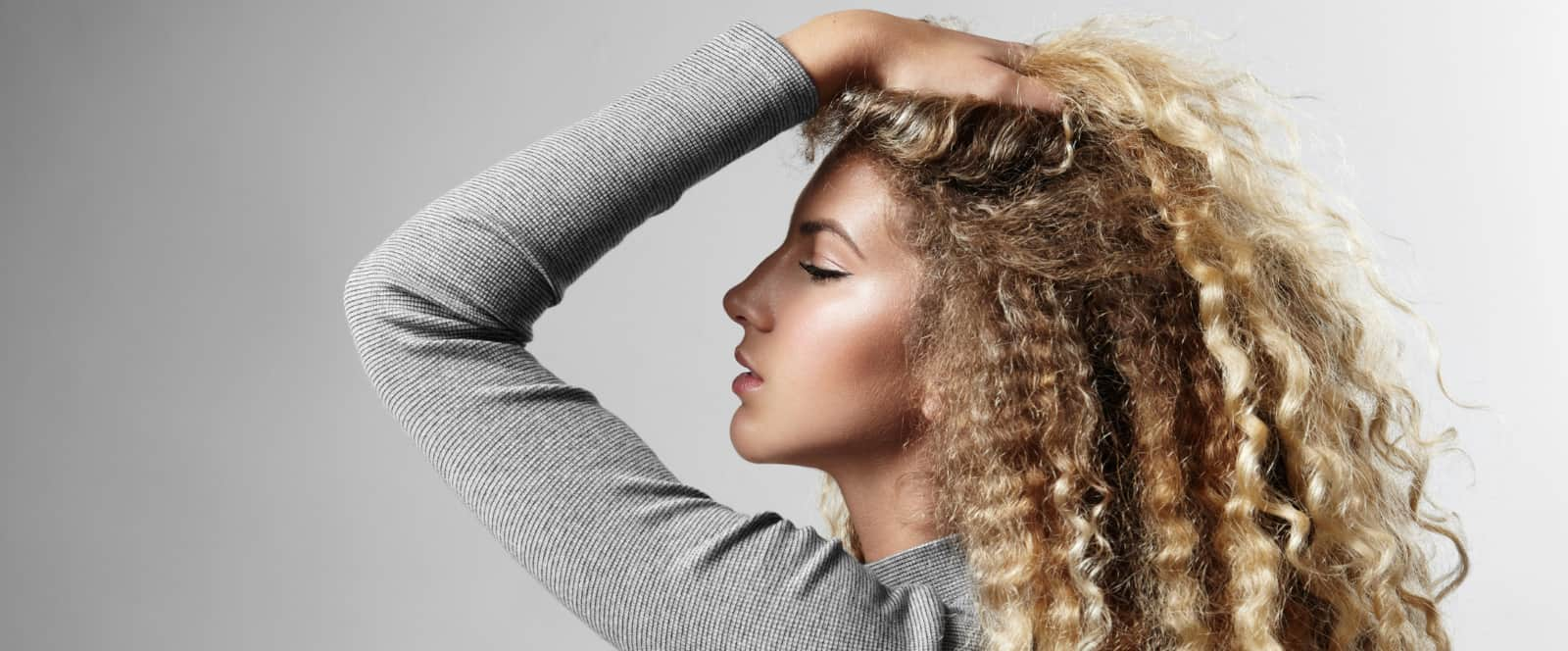 Capelli ricci afro: come asciugarli al meglio