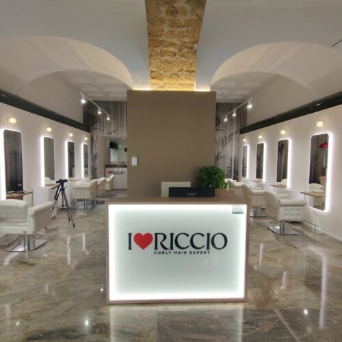 <b>Trova il Salone</b><br>più vicino a te